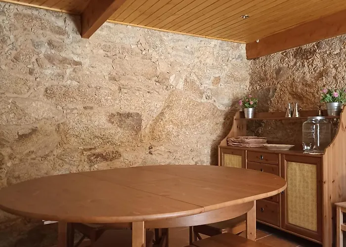 Casa Do Soito. Holiday home Avelas de Ambom